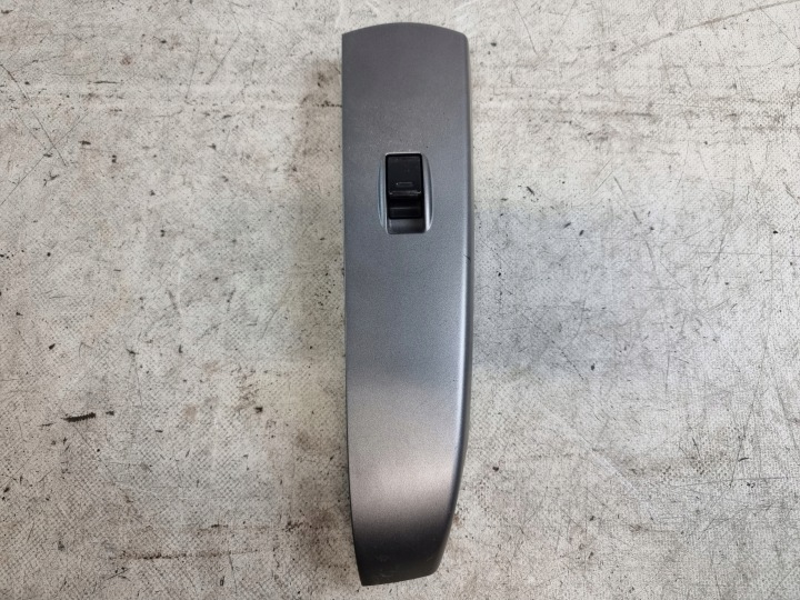 switch PANEL button windows right front 7423147080 TOYOTA PRIUS II 08r