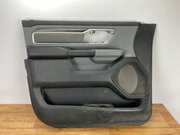Laterale / lato PORTA Portiera sinistra Anteriore Ram 1500 2019+ USA