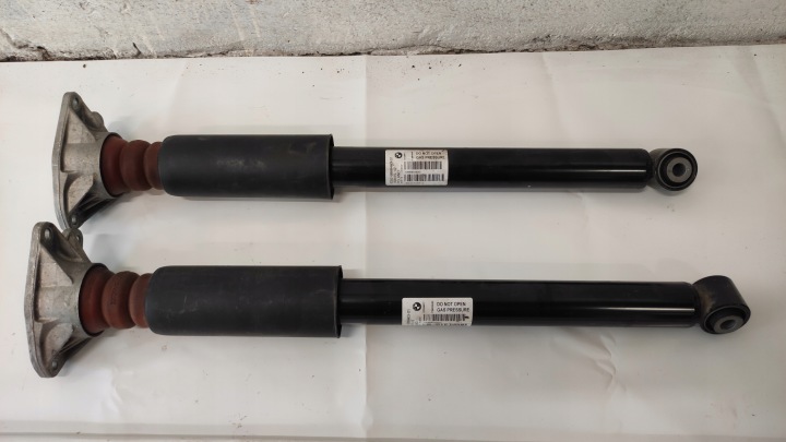Stoßdämpfer hinten heck BMW X2 F39 6888463-01