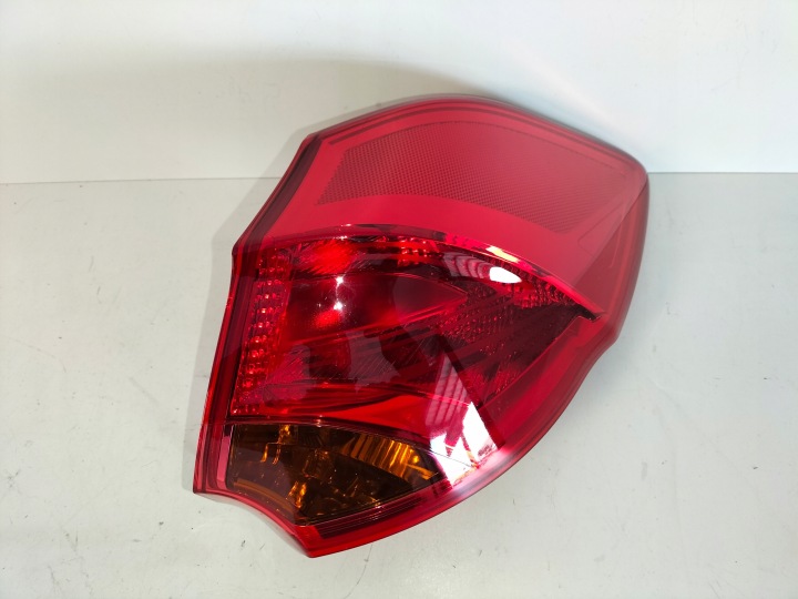 Licht hinten heck rechts KIA CEED II 12-15 HB