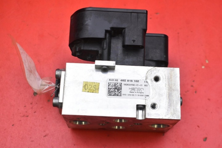 Vanne Radiateur Climatisateur air conditionné 4KE816102 AUDI E-TRON 55 408 KM 18-21