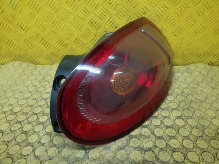 FIAT BRAVO II Feux phare Droite Arrière 51757542