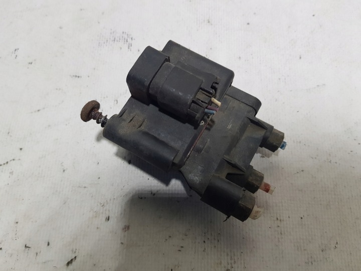distributor moulding AIRMATIC MERCEDES ML W164 W251 GL X164 2513200158
