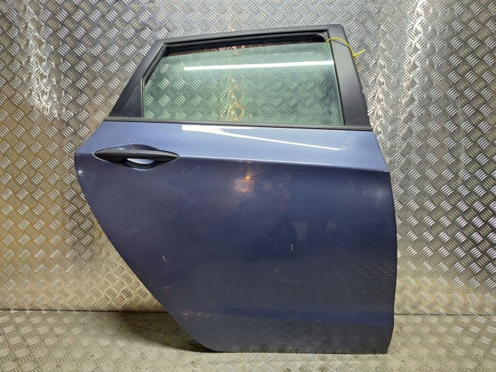 dveře záď pravé HYUNDAI i30 II 12-17 KOMBI kompletní