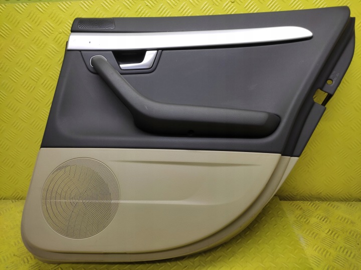 SEAT EXEO KOMBI tapacír Bok dvere pravý zadok