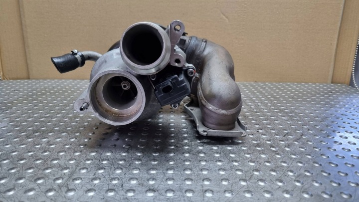 turbo 49U77-02016 BMW Z4 ROADSTER X3 F25 X1 E84 F20 F22 F30 F32