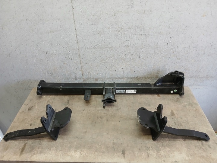 Gancio traino PEUGEOT 308 III 3 T10 21- 9837323080 KOMBI
