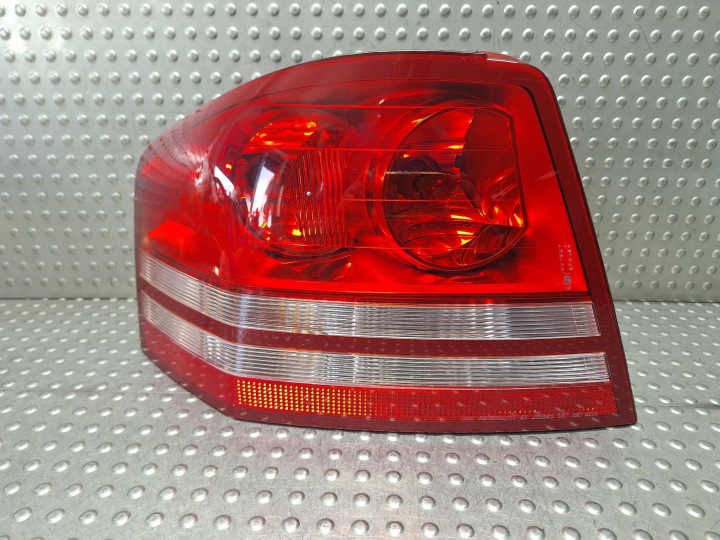 Feux phare Arrière Arrière Gauche DODGE AVENGER 07-10