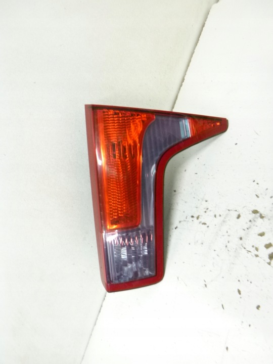 Licht hinten links heckklappe kofferraumdeckel Citroen C5 2005r. 89034086