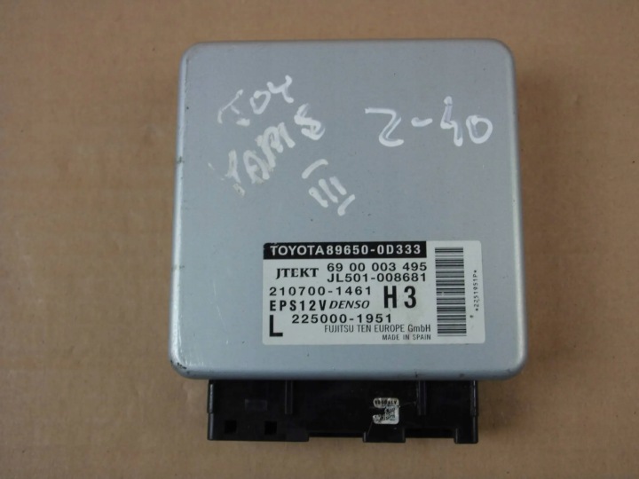 Toyota Yaris III module of the control of the steering wheel 89650-0D333