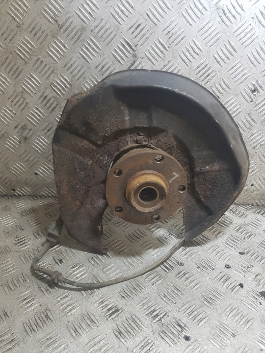 Achsschenkel Radnabe Radlager schenkel links heck VOLKSWAGEN PASSAT B5 2.5 TDI