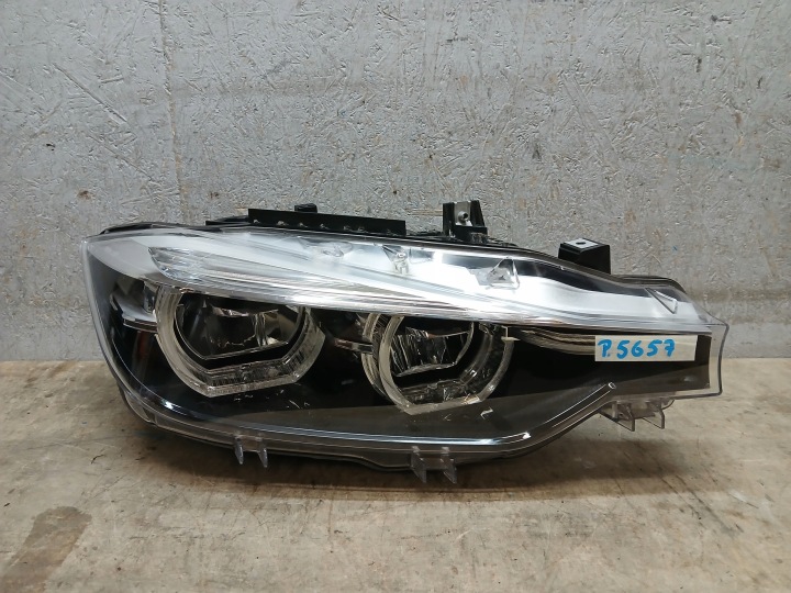 Licht vorne rechts BMW III 3 F30 F31 LIFT FULL LED 8492474-05