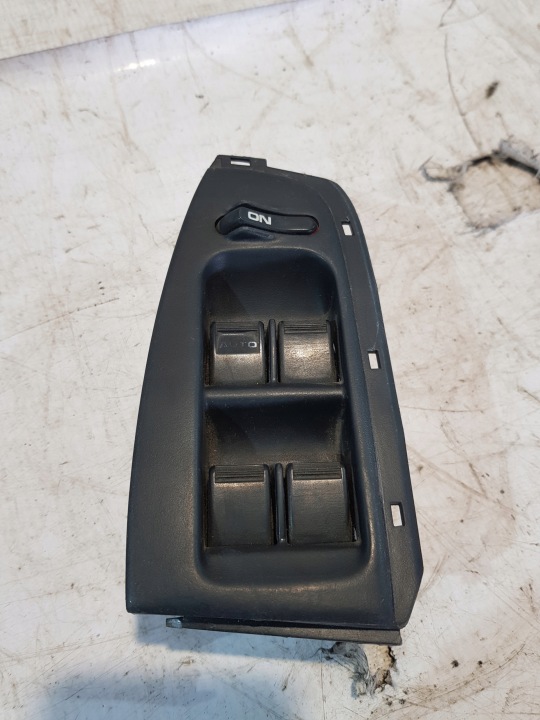 Panel ovladac oken Honda OE M15816