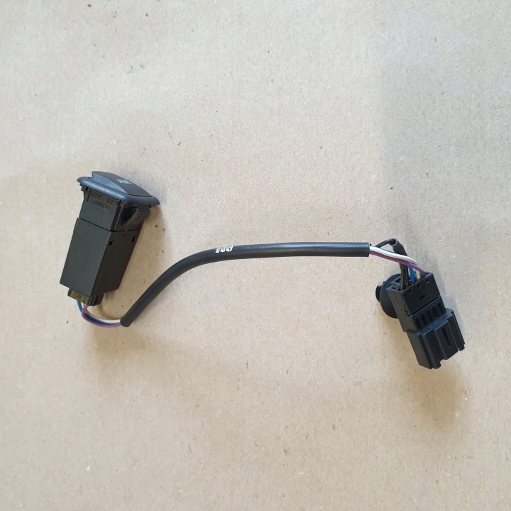 Adapter, Stecker AUX Connector Contact OPRAWA AUDI A6 C7 4G 8R0973705 OE EU