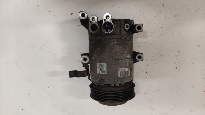 compressor; of the air conditioning KIA SOUL 1.6 GDI petrol