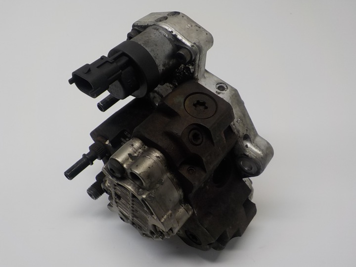 RENAULT 1.9 DCI F9Q Einspritzpumpe 0445010087 8200342594