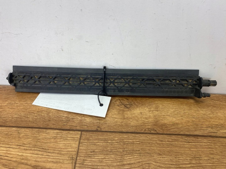 Zeberko zaluzji prowadnica air duct air line Ford Explorer 2020+