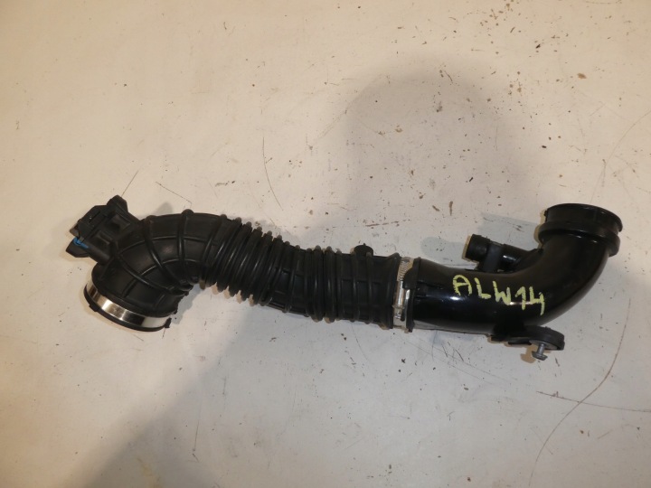 TUBAZIONE TUBO RADIATORE INTERCOOLER VW T5 T6 7E0129654P