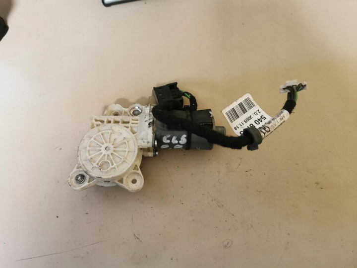 Micro moteur Vitres Droite Avant MERCEDES CLS W219 A2195408705 04-10