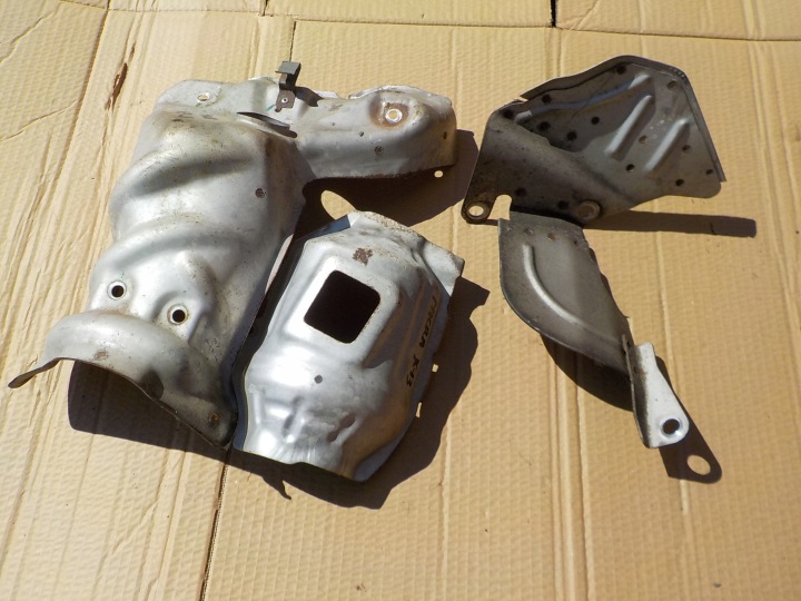 cover termiczna katalizatora nissan micra k13 1,2 lift 2016r