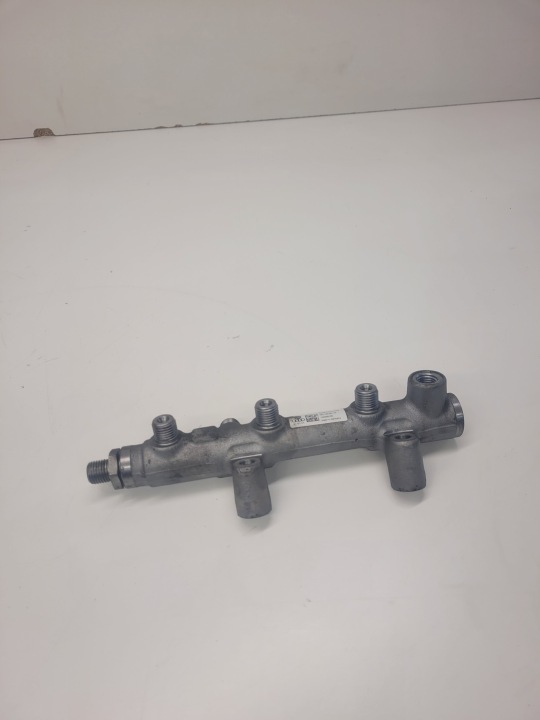 KRAFTSTOFFVERTEILER EINSPRITZLEISTE AUDI A6 C7 A7 3.0 TDI 059130090CB