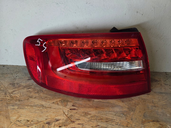 Licht links heck links hinten LED EUROPA AUDI A4 B8 LIFT KOMBI 8K9945095D
