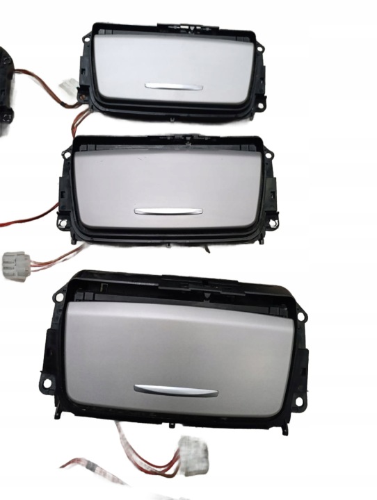 BMW E90 Posacenere CASSETTO PORTAOGGETTI ZAPALNICZKA DEKOR SRERBNA