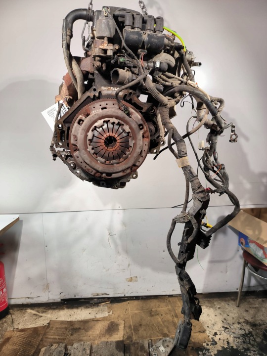 Moteur Garniture moulure montant T20SED 2.0 16V DAEWOO REZZO LIFT