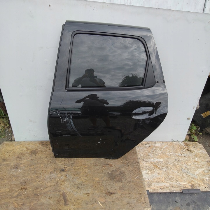 dveře zadní záď levé DACIA DUSTER II