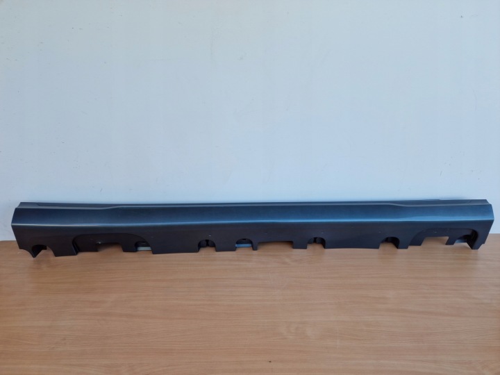 Moulage Jupe Couverture Droit MERCEDES GLS W167 RH