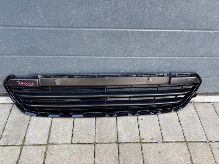 PEUGEOT 108 2018 LÜFTUNGSGITTER DER STOSSSTANGE VORNE VORNE