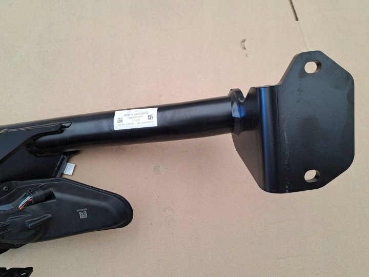 Elektrický tažný hák BMW X1 U11 10069418 zadní 11