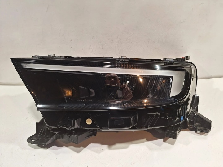 LICHT VORNE LINKS NEU VALEO FULL LED 9834008280 OPEL MOKKA B 20