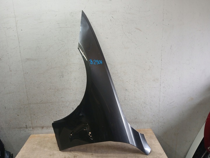 blatník předek levý BMW IV 4 F32 F33 F36