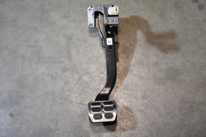 IDEALNY PEDAL freno BENTLEY FLYING SPUR GT GTC 1