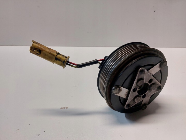 Citroen C5 III 2.0 HDI 163km Compressor de embraiagem de válvula de eletroímã de roda 11