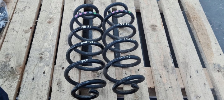 A5 8T LIFT Fahrwerksfeder Fahrwerksfeder heck hinten SLINE 2X 8K0511115GR A4 B8 LIFT
