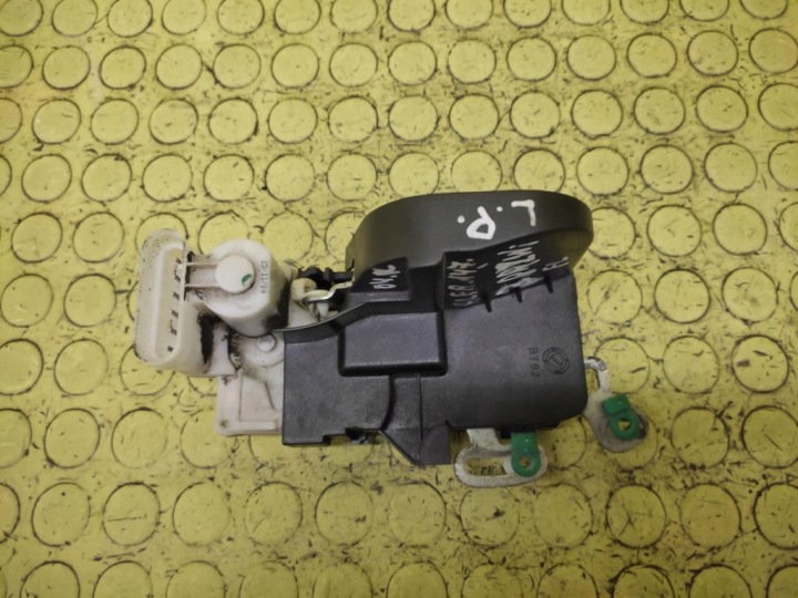ALFA ROMEO 147 FL de la Serrure Portière Gauche Avant