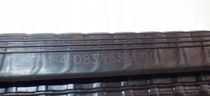 SELLO RASQUERO TRASERO IZQUIERDO 4L0839479 AUDI Q7 11