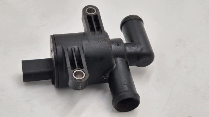 Sensor ELEKTROMAGNETYCZNY des Wassers Audi A6 A8 OE 4HO121671D
