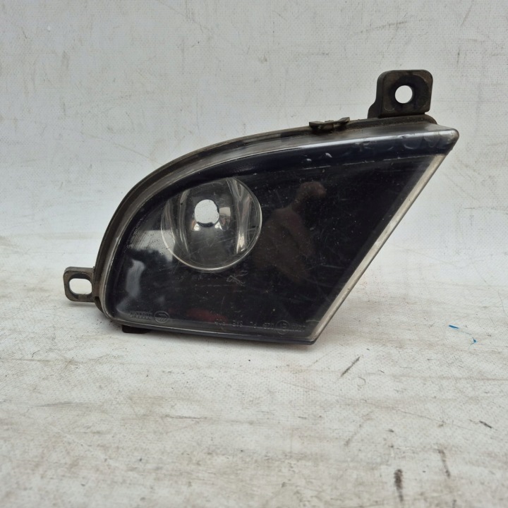 BMW 5 E60 E61 Feux antibrouillard Gauche Avant Avant 7177711