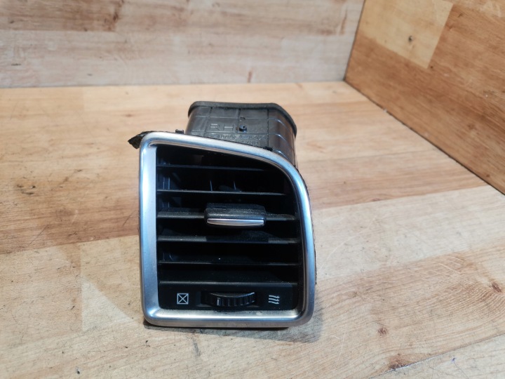 Lüftungsgitter des lüfters PAWA MAZDA 6 III GJ 12- KD4564730