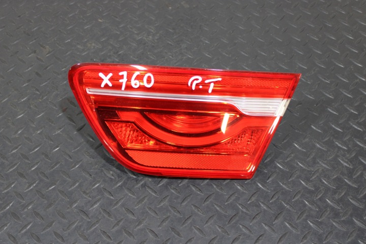 light bonnet right rear part right rear JAGUAR XE X760 sedan