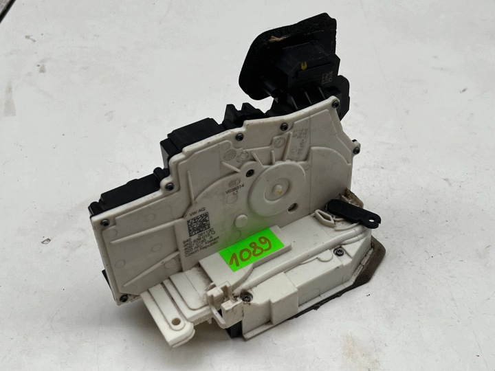 AUDI A6 C8 de la Serrure Portière Gauche Arrière 4K0839015Q @M