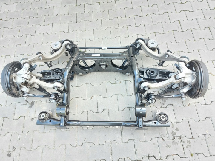 Skoda Elroq 5LJ iV85 , SUV 5D Achsträger heck Achsschenkel Radnabe Radlager komplet