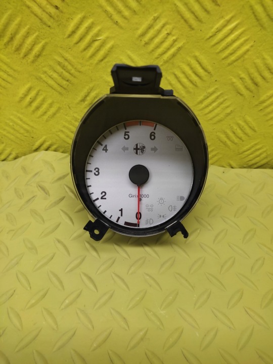 ALFA ROMEO 156 1.9 D quadro strumenti TACHIMETRO contagiri OROLOGIO 156034468