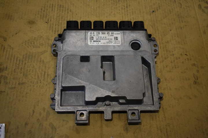 IDEALNY control unit ECU of the engine MERCEDES A45 W118 W177 W247 1