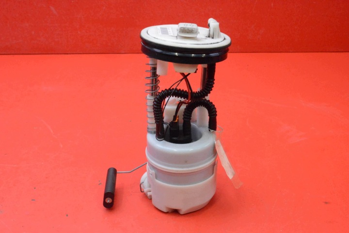 Pompa Pompa alimentazione carburante 17040JD03A NISSAN QASHQAI 1 e J10 2.0 16V 142 KM 06-10