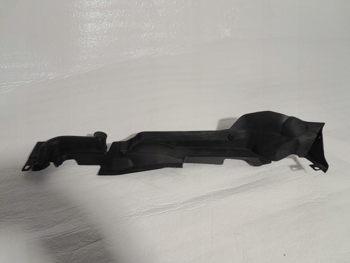 AUDI A4 B9 Kryt vnútorná krytka blatníka 8W0821169B