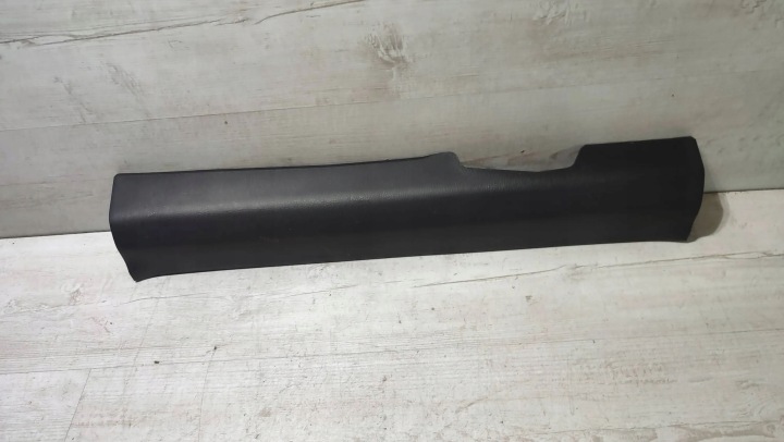 Nissan Qashqai 16r 1.5dci front side left cover threshold